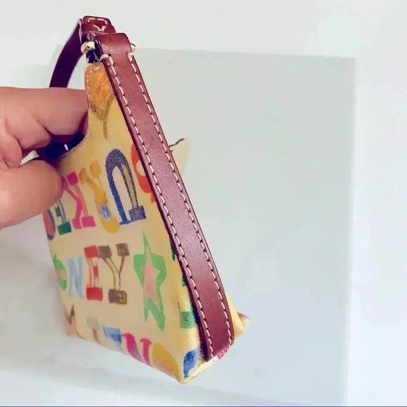 NWOT Dooney & Bourke Vintage Clutch/Wristlet - Picture 4 of 7